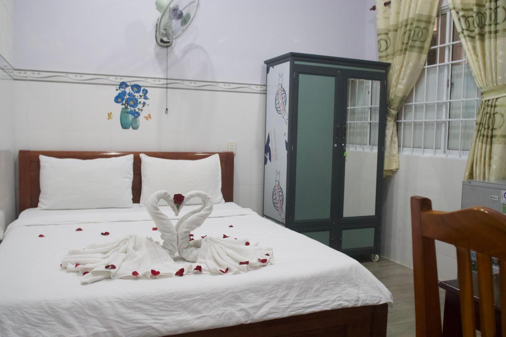 Duong Hieu Guesthouse Дуонг-Донг Экстерьер фото