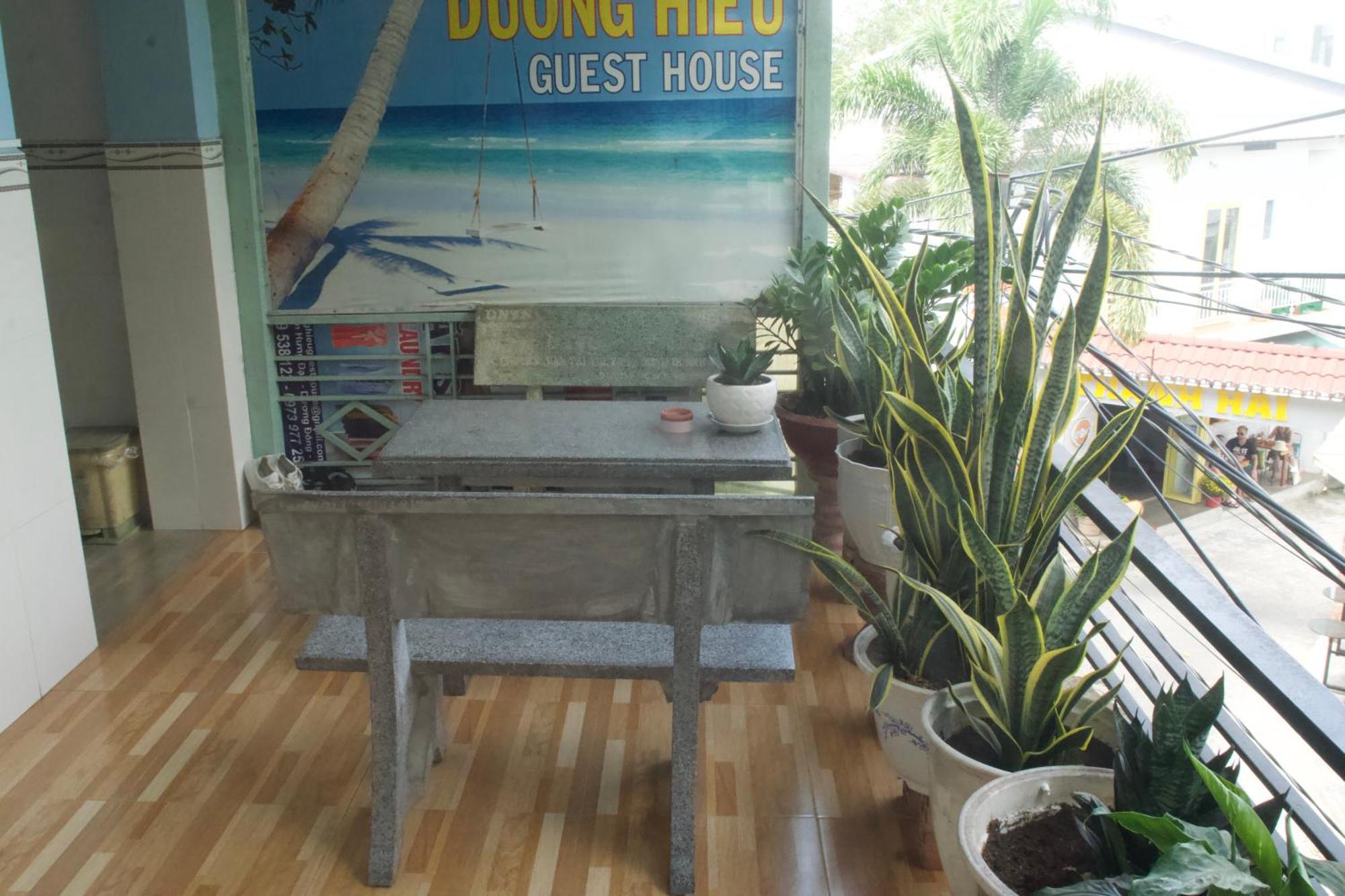 Duong Hieu Guesthouse Дуонг-Донг Экстерьер фото