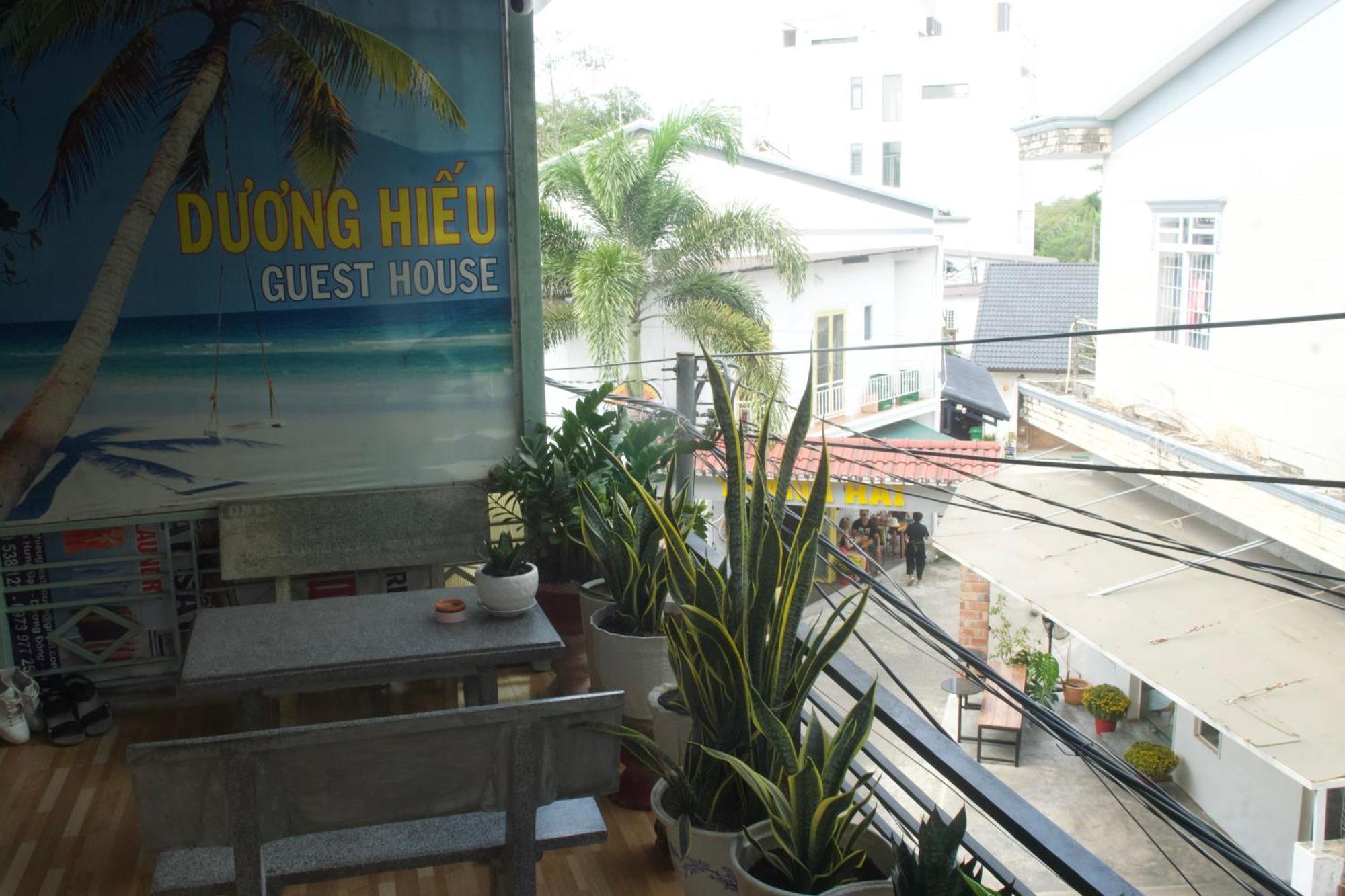 Duong Hieu Guesthouse Дуонг-Донг Экстерьер фото
